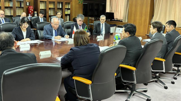 Jap&atilde;o busca petr&oacute;leo do Brasil para reduzir depend&ecirc;ncia do Oriente M&eacute;dio
