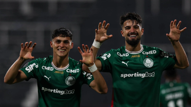 Palmeiras vence Sporting Cristal e retoma lideran&ccedil;a do Grupo F na Libertadores
